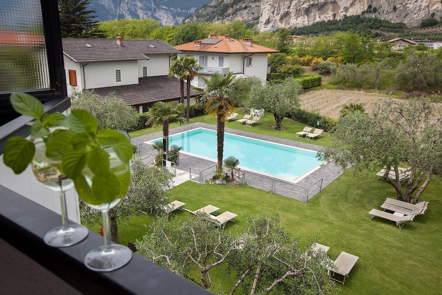 Park Hotel Eden Torbole Sul Garda Exteriör bild