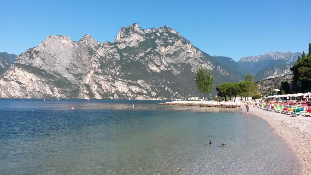 Park Hotel Eden Torbole Sul Garda Exteriör bild