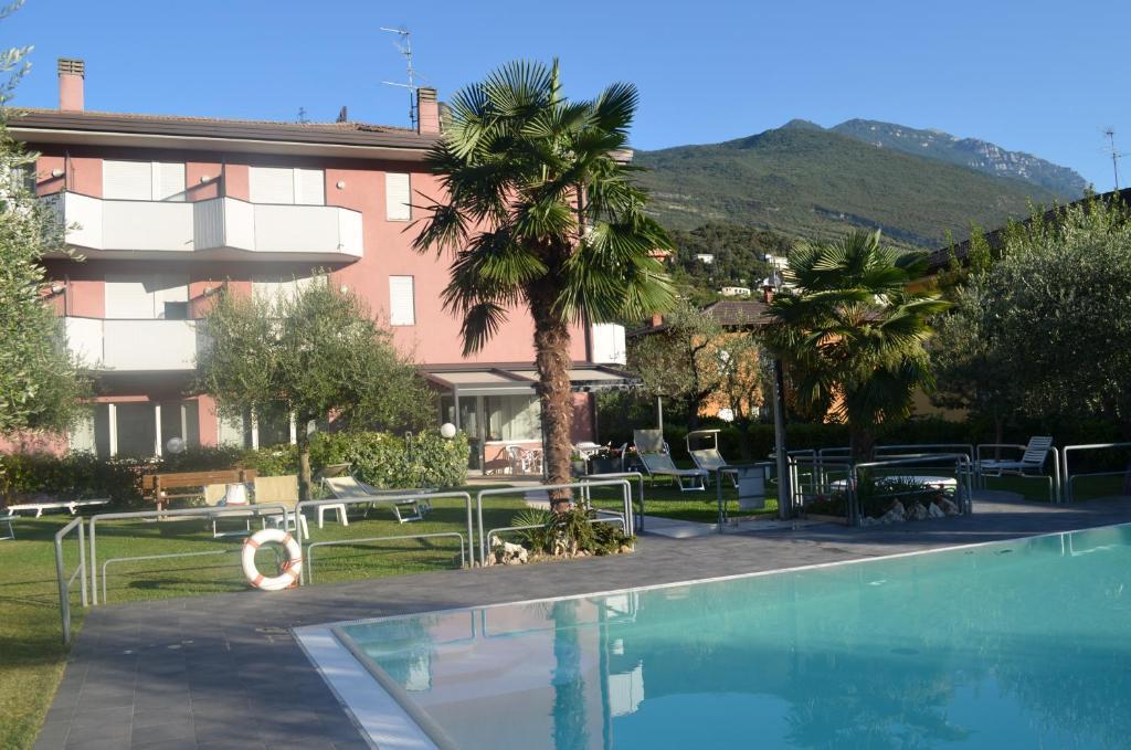 Park Hotel Eden Torbole Sul Garda Exteriör bild